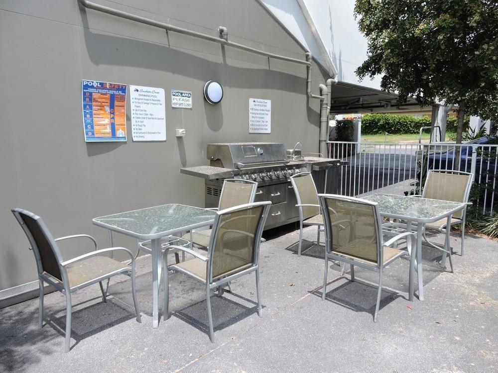 Southern Cross Motel Brisbane Exterior photo